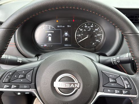 Certified 2024 Nissan Kicks SR FWD image 9