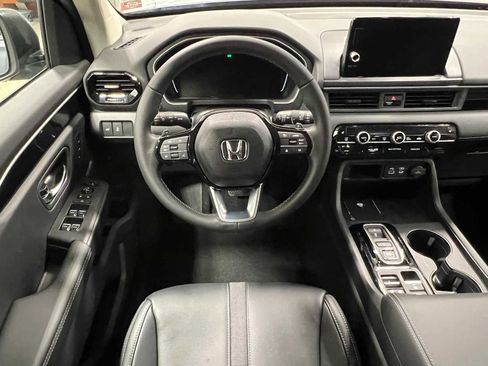 New 2025 Honda Pilot EX-L image 16