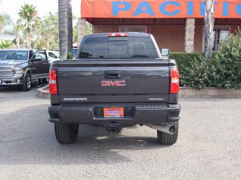 Used 2016 GMC Sierra 2500 Denali w/ Duramax Plus Package image 7