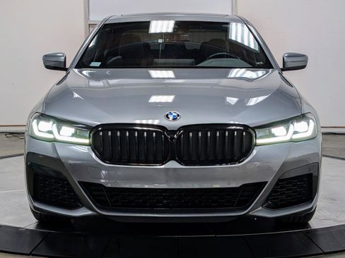 Used 2023 BMW 540i w/ M Sport Package image 3