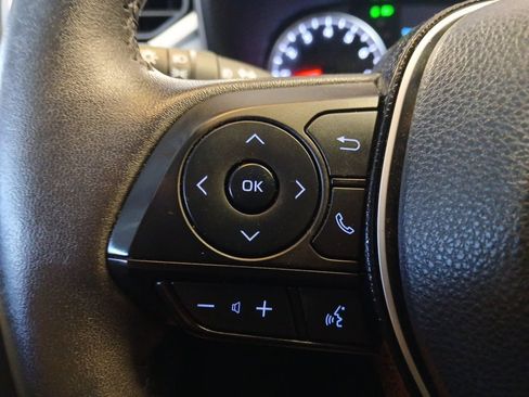 Used 2021 Toyota RAV4 XLE w/ Convenience Package AWD/4WD image 20