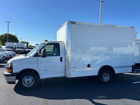 New 2024 GMC Savana 3500 w/ Power Convenience Package image 4