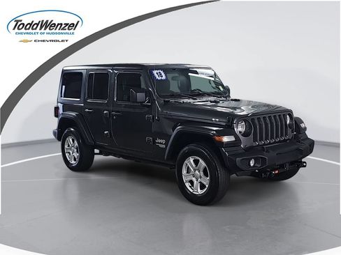 Used 2018 Jeep Wrangler Unlimited Sport S AWD/4WD image 1