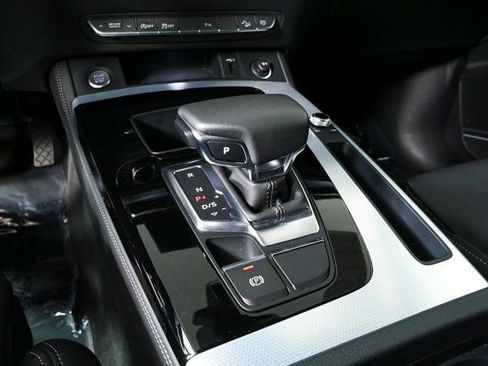 Used 2025 Audi Q5 2.0T Premium Plus image 18