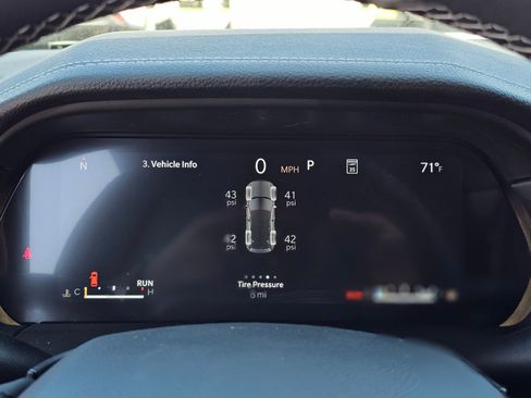 New 2026 Jeep Grand Cherokee Altitude AWD/4WD image 11
