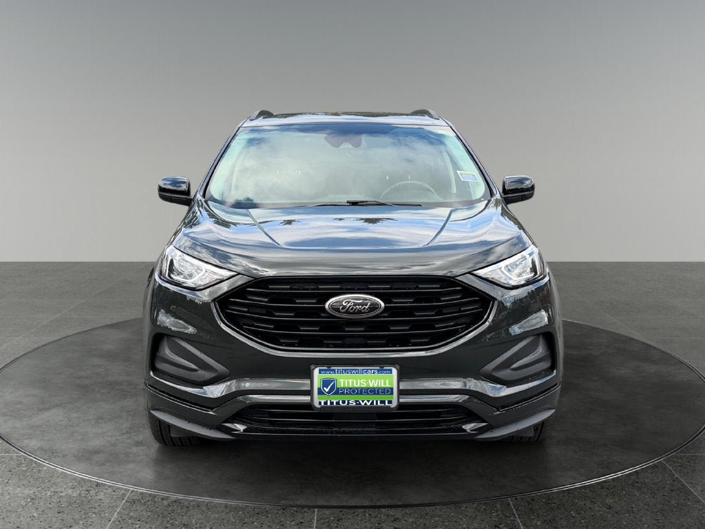 Used 2024 Ford Edge SE w/ Black Appearance Package AWD/4WD image 2