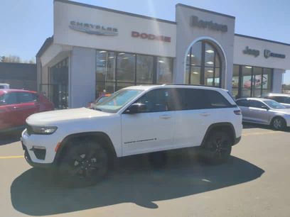 Certified 2023 Jeep Grand Cherokee Limited w/ Black Appearance Package