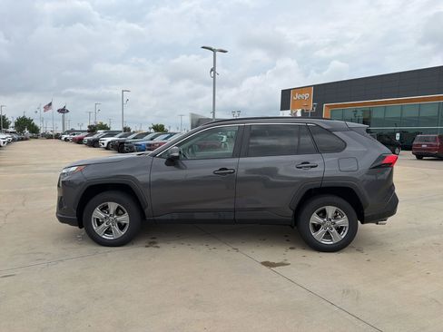 Used 2024 Toyota RAV4 XLE FWD image 2