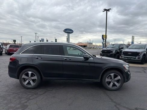 Used 2022 Mercedes-Benz GLC 300 4MATIC image 7