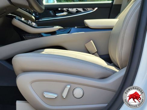 Used 2023 Lincoln Nautilus Reserve w/ Equipment Group 201A AWD/4WD image 26
