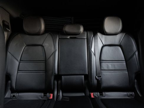 Certified 2023 Porsche Cayenne Coupe AWD/4WD image 25