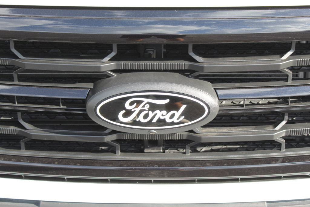 New 2026 Ford F150 XLT w/ Equipment Group 302A MID AWD/4WD image 9