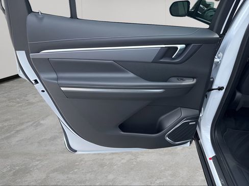 New 2025 Buick Enclave Sport Touring w/ Super Cruise Package image 31