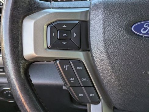 Used 2022 Ford F350 Lariat image 24