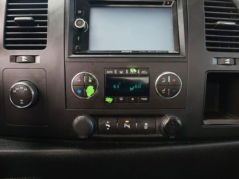 Used 2013 Chevrolet Silverado 1500 LT image 32