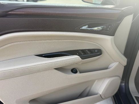 Used 2015 Cadillac SRX Luxury w/ Driver Awareness Package image 8