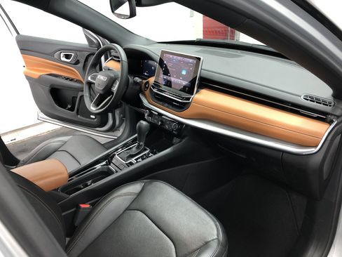 Certified 2024 Jeep Compass Limited w/ Elite Group image 16