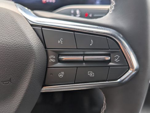 Used 2024 Chevrolet Equinox EV LT FWD image 33