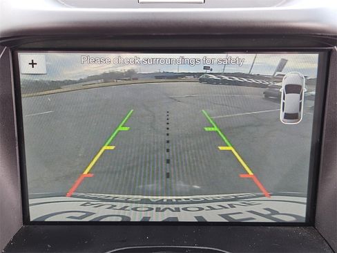 Used 2017 Ford Escape Titanium image 22