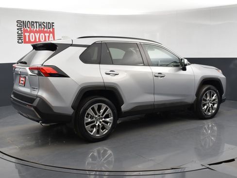 Used 2020 Toyota RAV4 Limited w/ Carpet Mat Package image 4