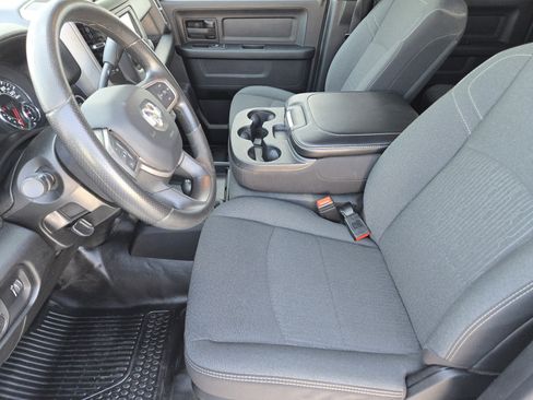 Used 2024 RAM 3500 Tradesman w/ Chrome Appearance Group image 14