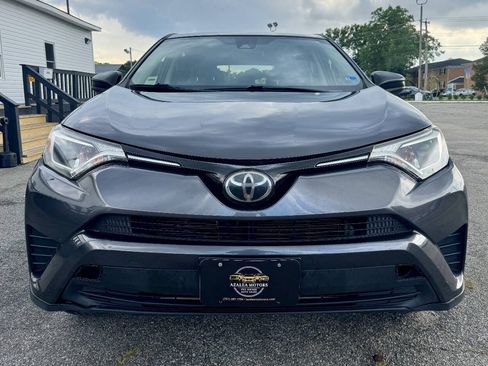 Used 2018 Toyota RAV4 LE w/ All Weather Liner Package AWD/4WD image 9