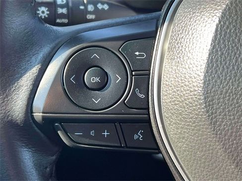 Used 2024 Toyota Corolla Cross XLE image 25