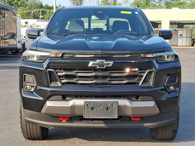 Used 2024 Chevrolet Colorado Z71 w/ Z71 Convenience Package 2 AWD/4WD image 5