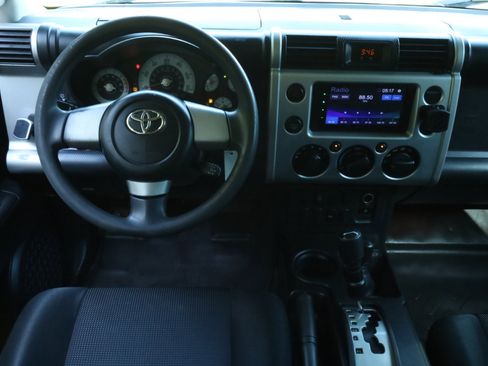 Used 2008 Toyota FJ Cruiser 4WD image 12