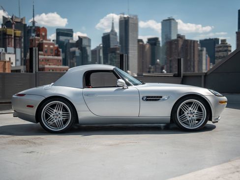Used 2003 BMW Z8 RWD image 29