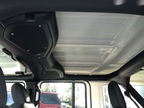 New 2026 Jeep Wrangler Sport S image 31