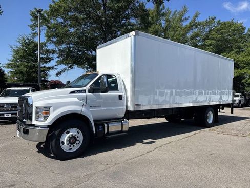 New 2026 Ford F750 2WD Regular Cab Super Duty image 5