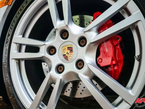 Used 2012 Porsche 911 Carrera 4S AWD/4WD image 3