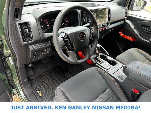 Used 2026 Nissan Frontier PRO-4X w/ Pro-4x Convenience Package AWD/4WD image 9