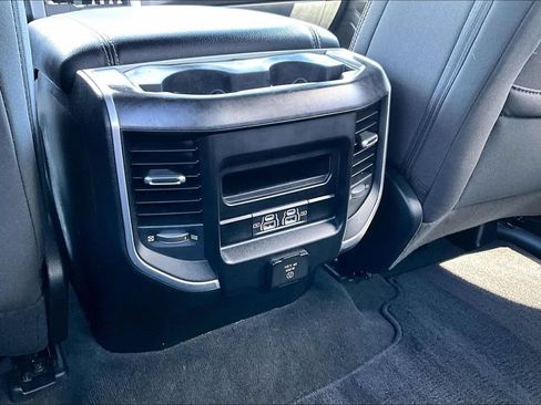 Used 2022 RAM 1500 Big Horn AWD/4WD image 11