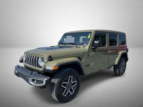 Used 2026 Jeep Wrangler Unlimited Sahara w/ Safety Group AWD/4WD image 7