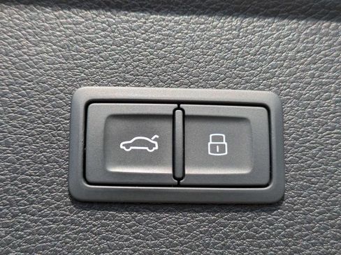 Used 2022 Audi Q5 2.0T Premium Plus AWD/4WD image 11