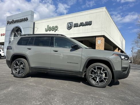 New 2026 Jeep Cherokee Overland AWD/4WD image 13