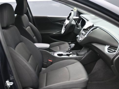 Used 2023 Chevrolet Malibu LS image 29