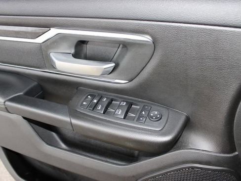 Used 2024 RAM 1500 Big Horn AWD/4WD image 23