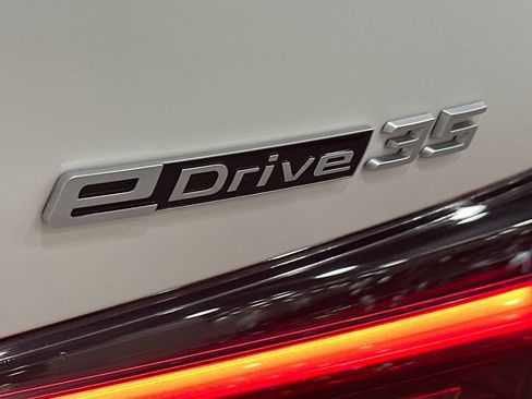 Used 2023 BMW i4 eDrive35 w/ Premium Package RWD image 33