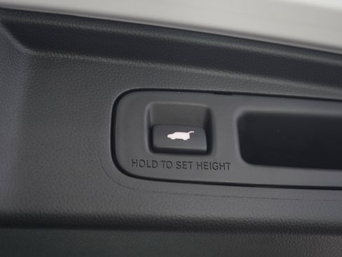 Used 2025 Honda CR-V Sport Touring image 12