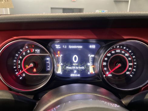 Used 2022 Jeep Gladiator Rubicon w/ LED Lighting Group image 20