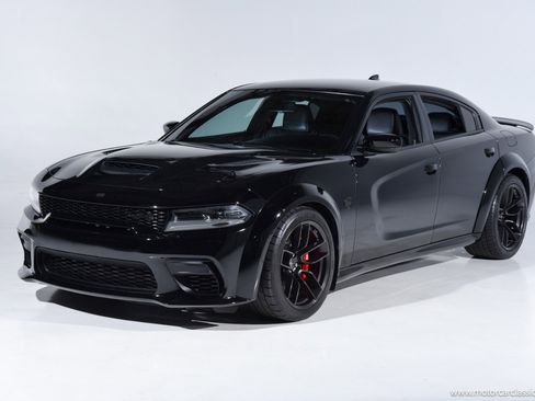 Used 2023 Dodge Charger SRT Hellcat w/ Harman/Kardon Audio Group image 2