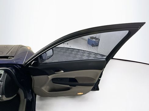 Used 2012 Honda Accord LX image 29