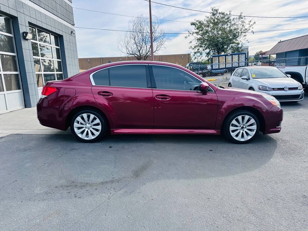 Used 2011 Subaru Legacy 2.5i Limited AWD/4WD image 7