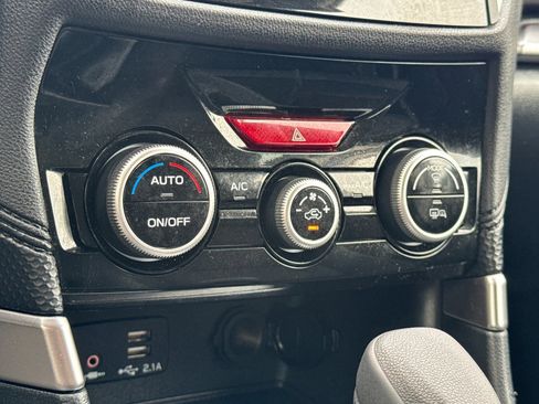 Used 2023 Subaru Forester Premium image 20