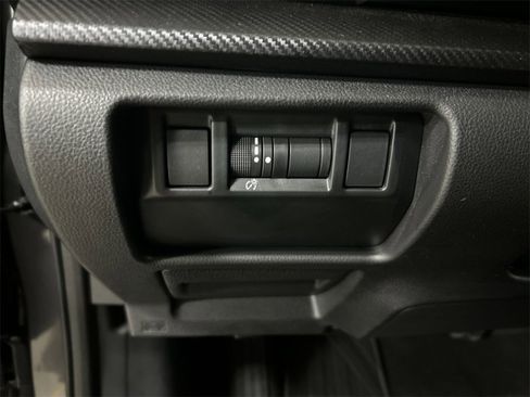 Certified 2025 Subaru Crosstrek 2.5i Limited image 17