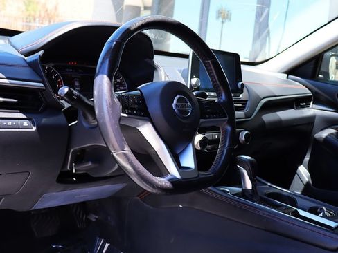 Used 2021 Nissan Altima 2.5 SR FWD image 39