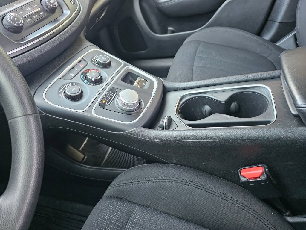 Used 2016 Chrysler 200 LX FWD image 27